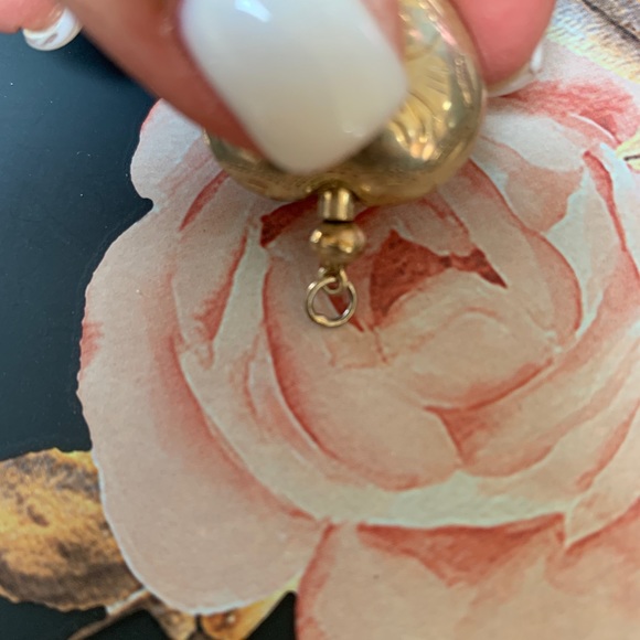 Sterling Silver hollow heart 💜💕❣️ pendant - Picture 3 of 3